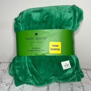 Kate Spade Twin Sized Soft Fleece Blanket